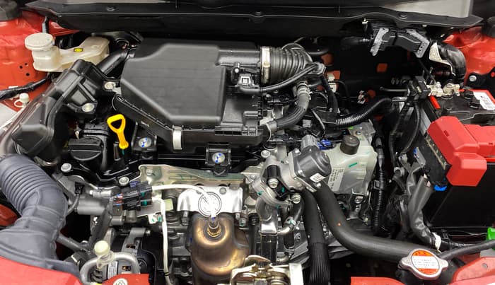 2025 Maruti Swift VXi (O) AMT, Petrol, Automatic, 2,472 km, Engine View