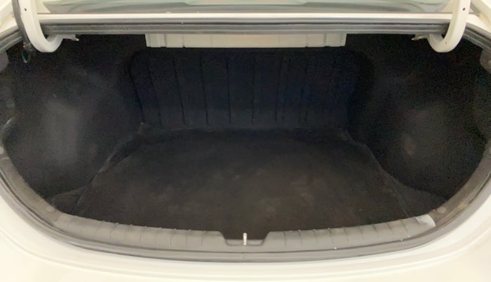 2018 Hyundai Verna 1.6 VTVT SX, Petrol, Manual, 86,880 km, Boot Inside