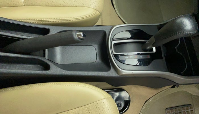 2018 Honda City ZX CVT ANNIVERSARY EDITION, Petrol, Automatic, 57,820 km, Gear Lever