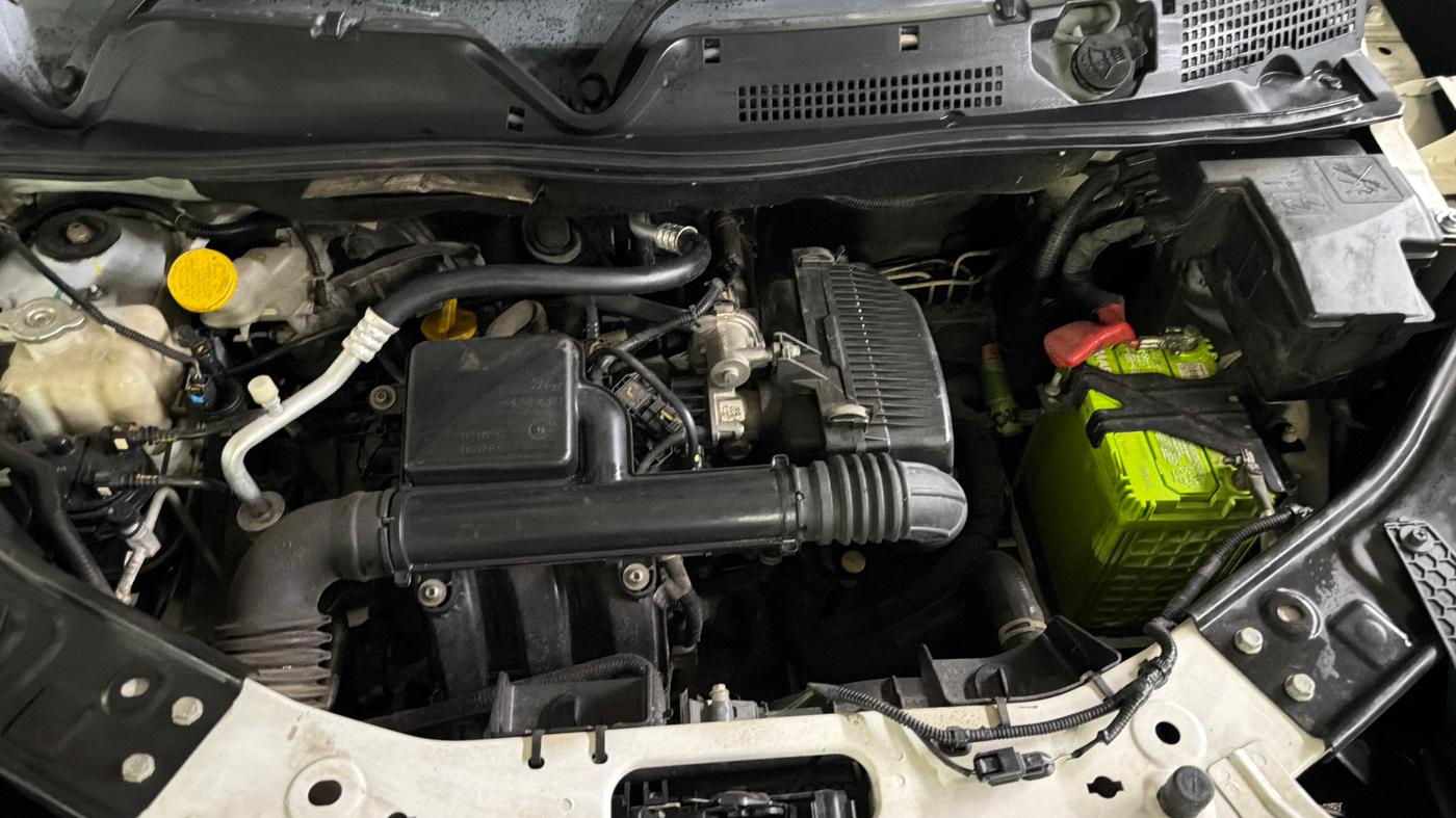 2022 Nissan MAGNITE XL, Petrol, Manual, 43,785 km, Engine View