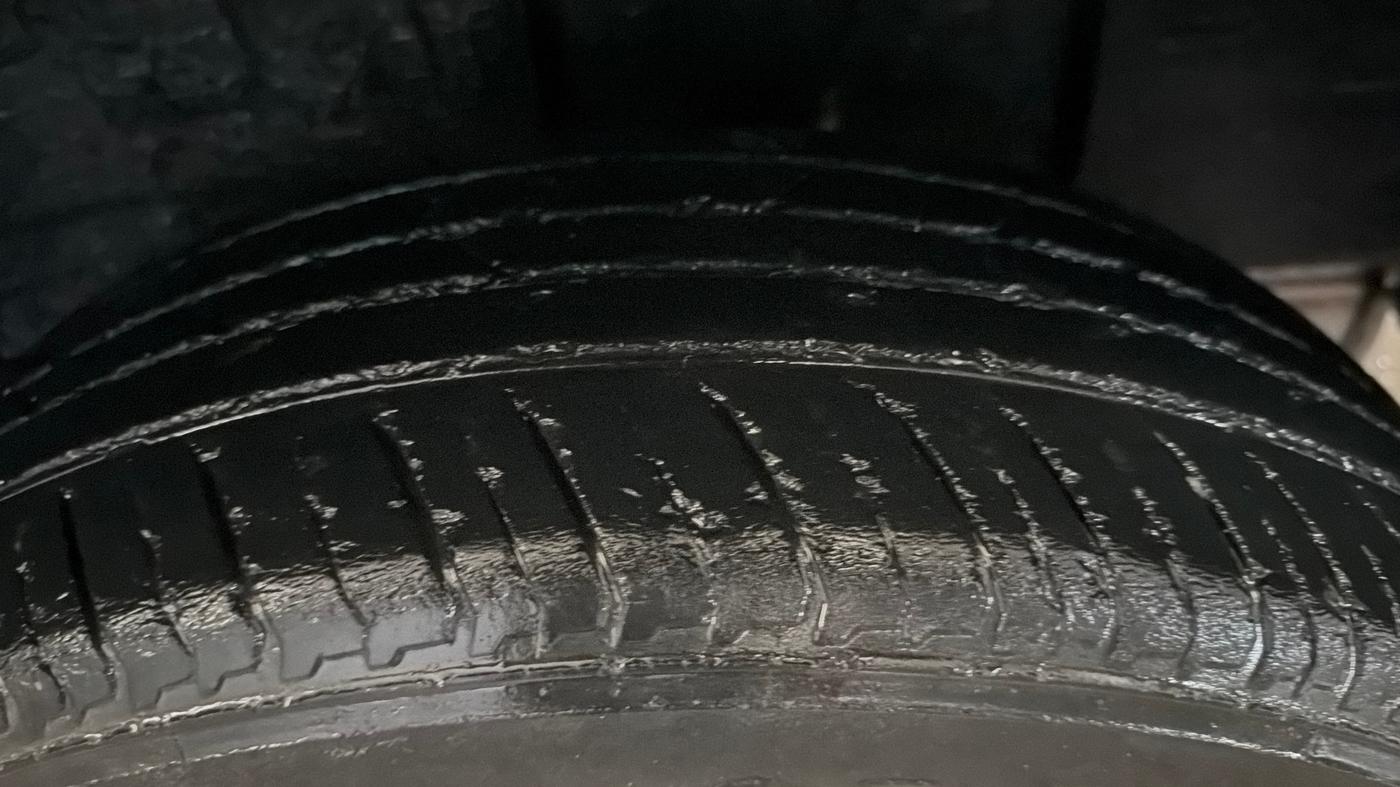 2022 Nissan MAGNITE XL, Petrol, Manual, 43,785 km, Left Rear Tyre Tread