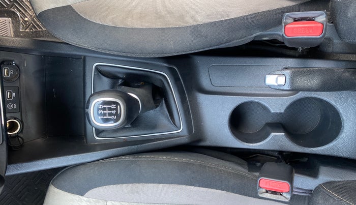 2019 Hyundai Elite i20 ASTA 1.2 (O), Petrol, Manual, 72,063 km, Gear Lever