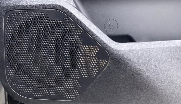 2019 Tata Harrier XZ 2.0L DARK EDITION, Diesel, Manual, 93,942 km, Speaker