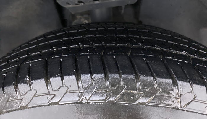 2019 Tata Harrier XZ 2.0L DARK EDITION, Diesel, Manual, 93,942 km, Right Front Tyre Tread
