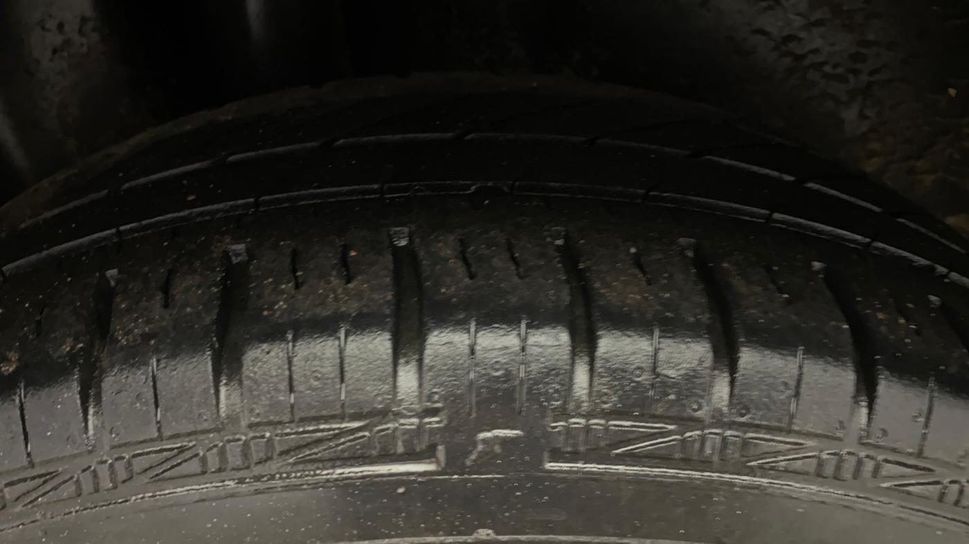 2021 Volkswagen Polo TRENDLINE 1.0L, Petrol, Manual, 26,862 km, Right Rear Tyre Tread