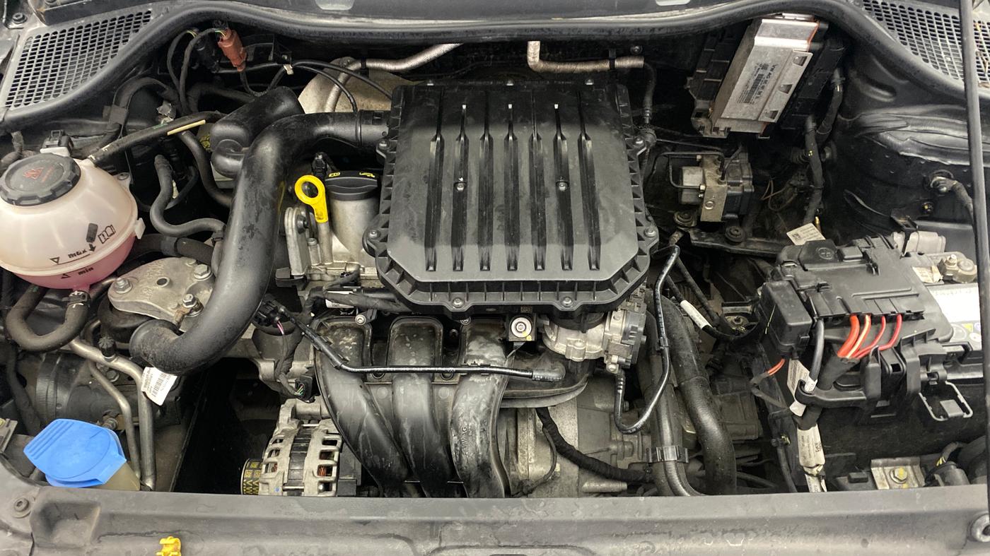 2021 Volkswagen Polo TRENDLINE 1.0L, Petrol, Manual, 26,862 km, Engine View