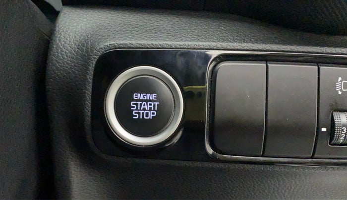 2022 KIA SONET HTK PLUS 1.0 IMT, Petrol, Manual, 16,989 km, Keyless Start/ Stop Button