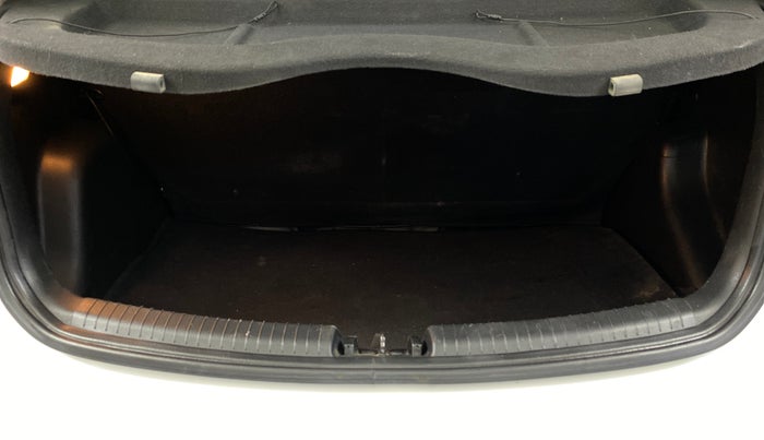 2015 Hyundai Grand i10 SPORTZ 1.2 KAPPA VTVT, Petrol, Manual, 50,768 km, Boot Inside