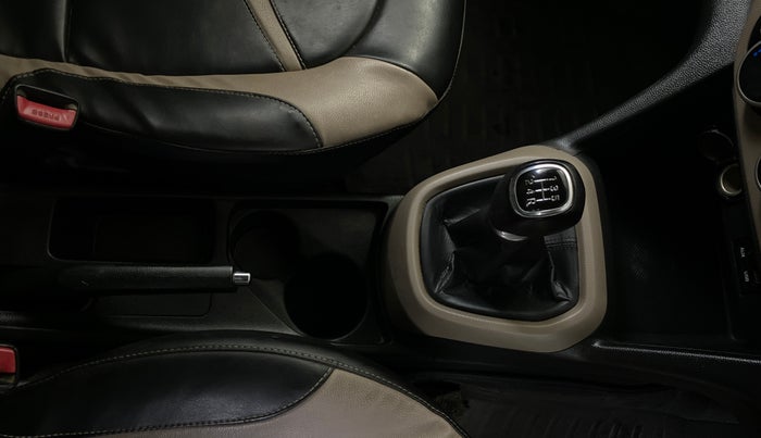 2015 Hyundai Grand i10 SPORTZ 1.2 KAPPA VTVT, Petrol, Manual, 50,768 km, Gear Lever