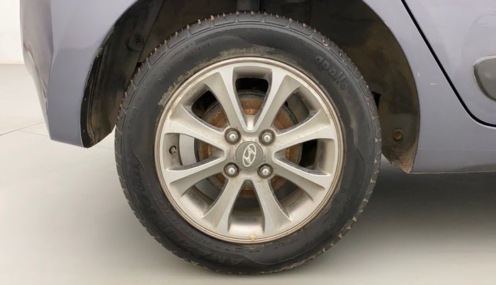 2015 Hyundai Grand i10 ASTA (O) 1.2 KAPPA VTVT, Petrol, Manual, 26,744 km, Right Rear Wheel