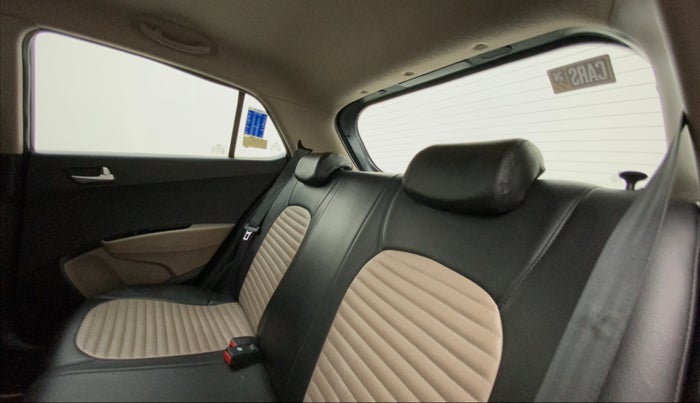 2015 Hyundai Grand i10 ASTA (O) 1.2 KAPPA VTVT, Petrol, Manual, 26,744 km, Right Side Rear Door Cabin