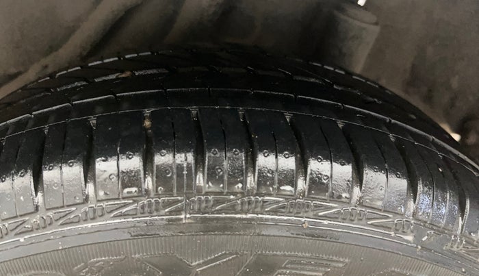 2015 Honda Amaze 1.2L I-VTEC S, Petrol, Manual, 66,525 km, Left Rear Tyre Tread