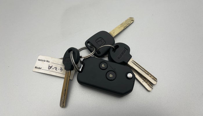 2015 Honda Amaze 1.2L I-VTEC S, Petrol, Manual, 66,525 km, Key Close Up