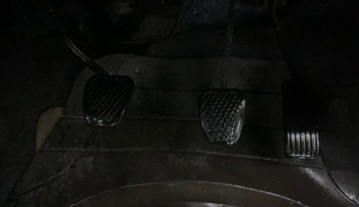 2015 Honda Amaze 1.2L I-VTEC S, Petrol, Manual, 66,525 km, Pedals