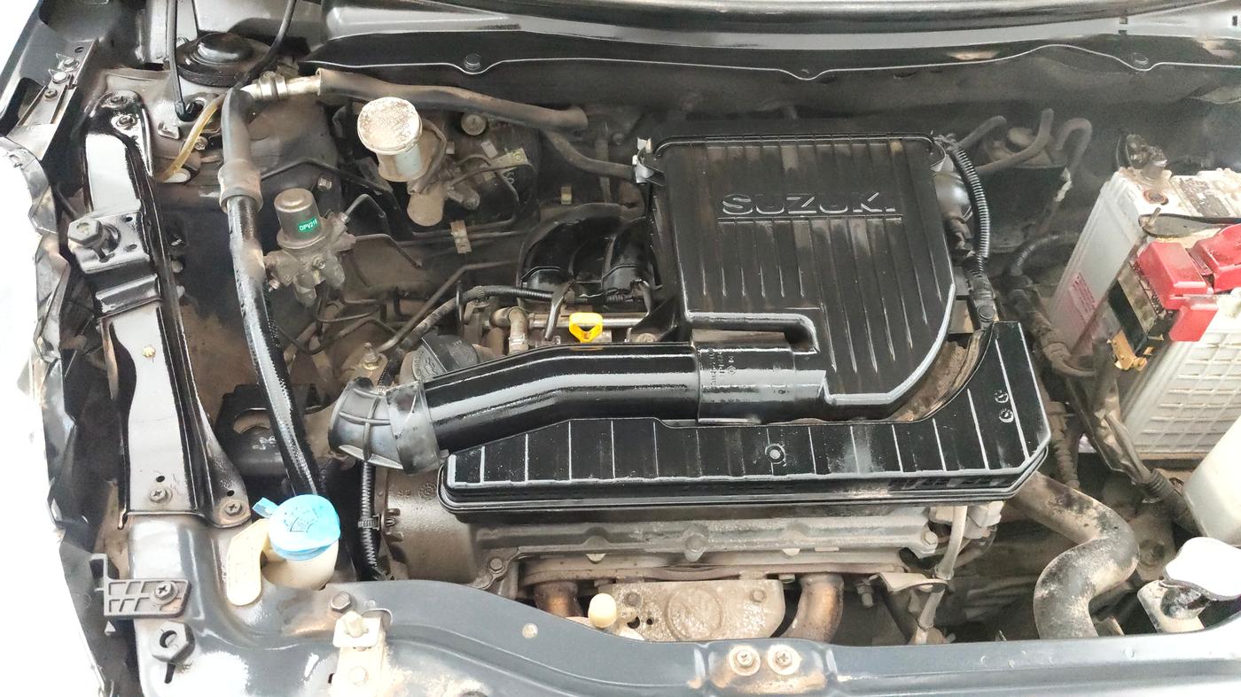 2013 Maruti Swift VXI, Petrol, Manual, 50,723 km, Engine View - Right