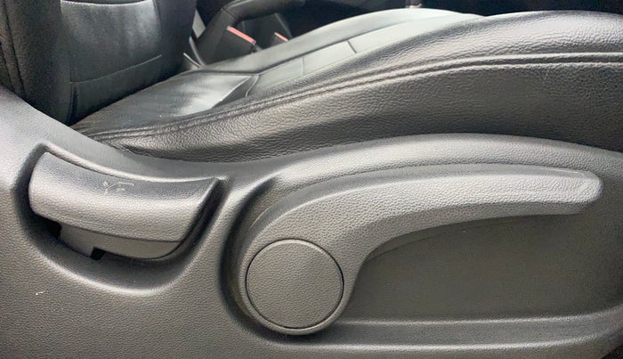 2017 Hyundai Creta SX PLUS AT 1.6 PETROL, Petrol, Automatic, 45,351 km, Driver Side Adjustment Panel