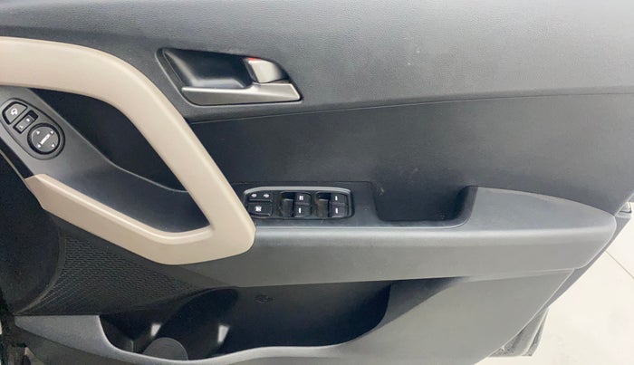 2017 Hyundai Creta SX PLUS AT 1.6 PETROL, Petrol, Automatic, 45,351 km, Driver Side Door Panels Control