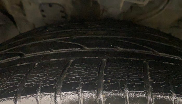 2017 Hyundai Creta SX PLUS AT 1.6 PETROL, Petrol, Automatic, 45,351 km, Left Front Tyre Tread