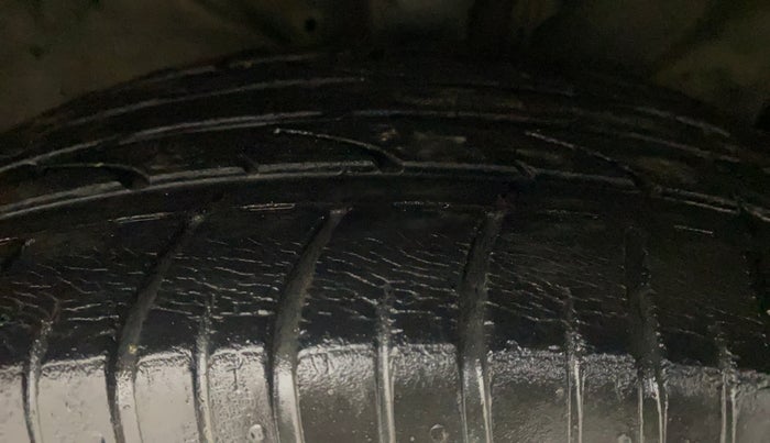 2017 Hyundai Creta SX PLUS AT 1.6 PETROL, Petrol, Automatic, 45,351 km, Right Front Tyre Tread