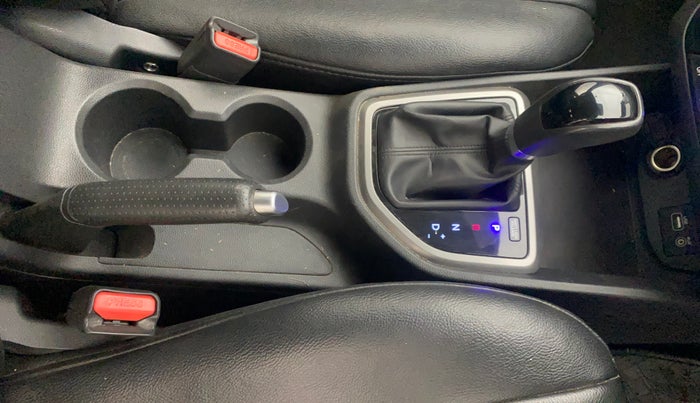 2017 Hyundai Creta SX PLUS AT 1.6 PETROL, Petrol, Automatic, 45,351 km, Gear Lever