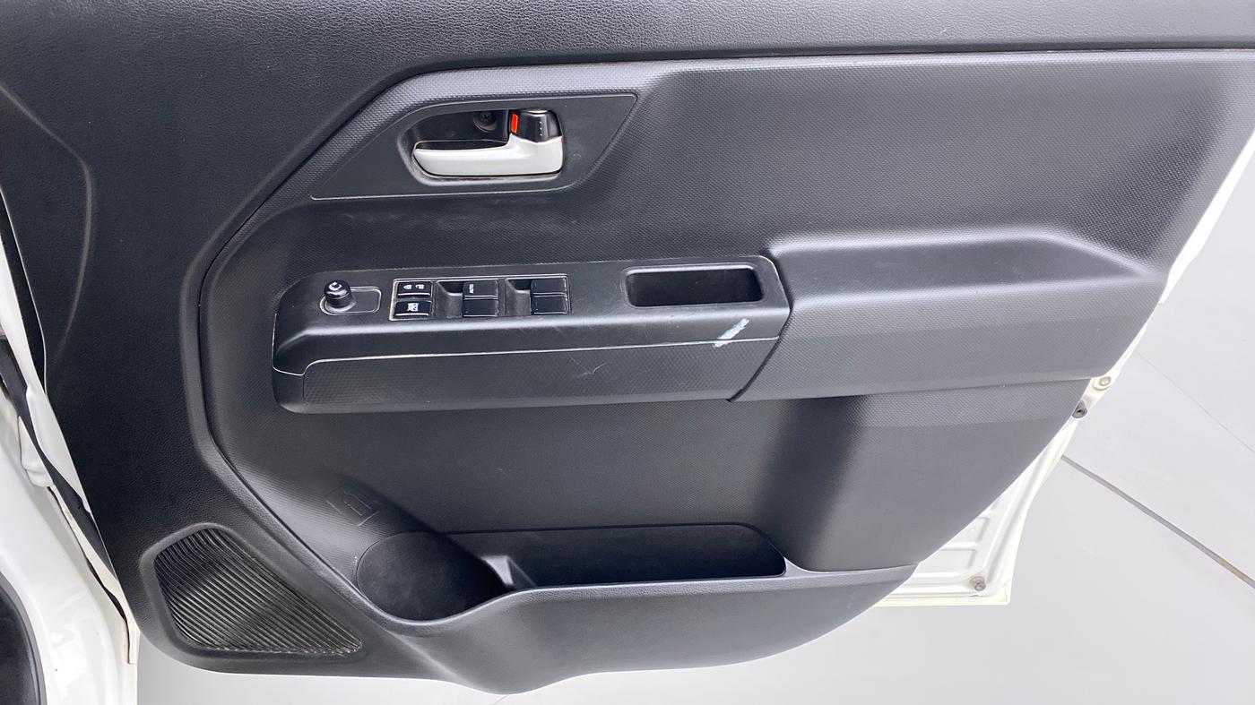 2020 Maruti New Wagon-R VXI 1.2L, Petrol, Manual, 19,853 km, Driver Side Door Panels Control