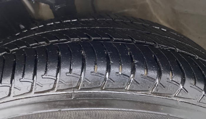 2020 Maruti New Wagon-R VXI 1.2L, Petrol, Manual, 19,853 km, Left Front Tyre Tread