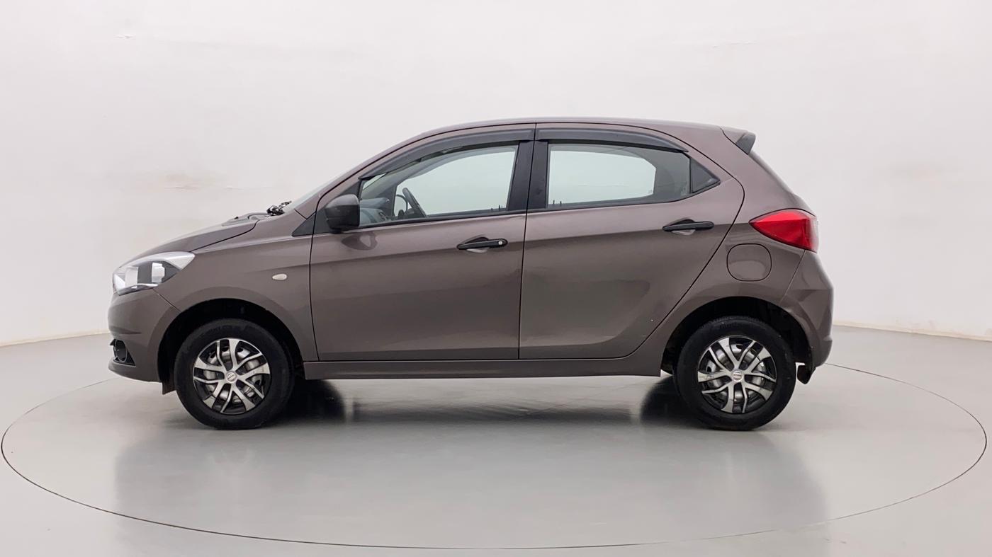2017 Tata Tiago XE PETROL, Petrol, Manual, 71,260 km, Left Side