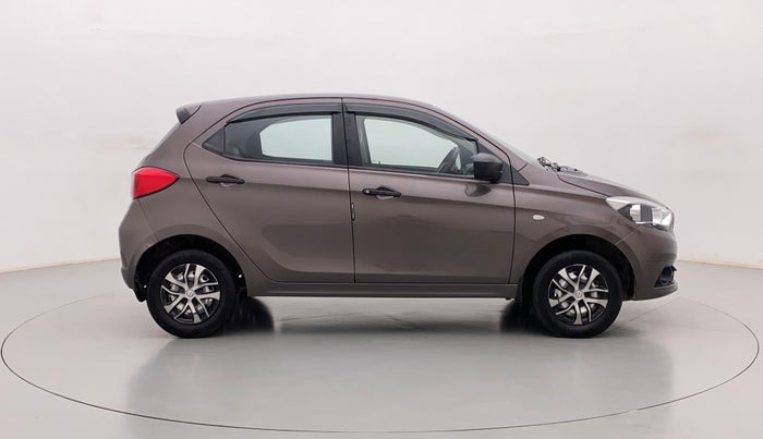 2017 Tata Tiago XE PETROL, Petrol, Manual, 71,260 km, Right Side View