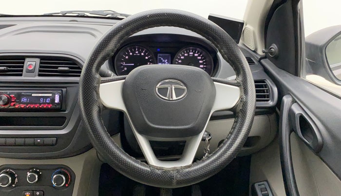 2017 Tata Tiago XE PETROL, Petrol, Manual, 71,260 km, Steering Wheel Close Up