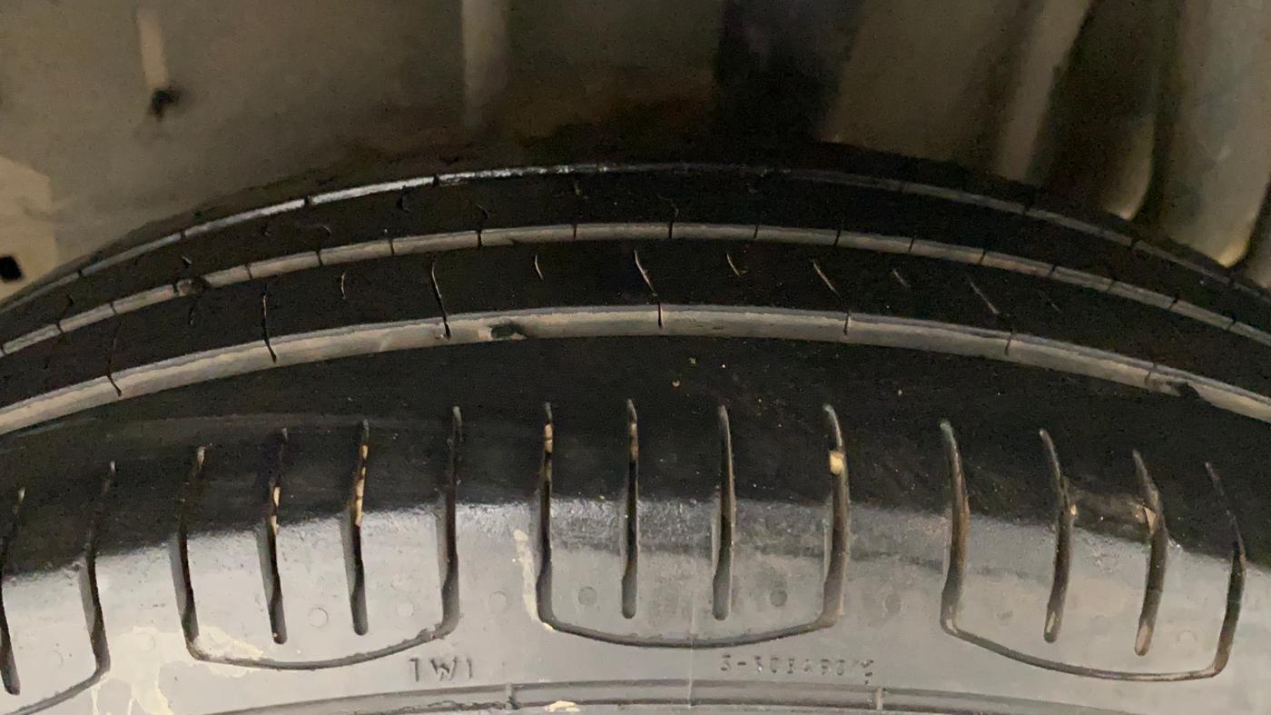 2017 Tata Tiago XE PETROL, Petrol, Manual, 71,260 km, Left Rear Tyre Tread