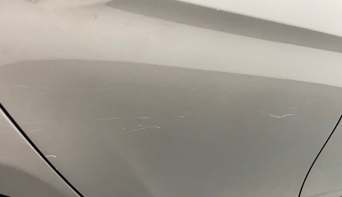 2017 Tata Tiago XE PETROL, Petrol, Manual, 71,260 km, Right rear door - Minor scratches