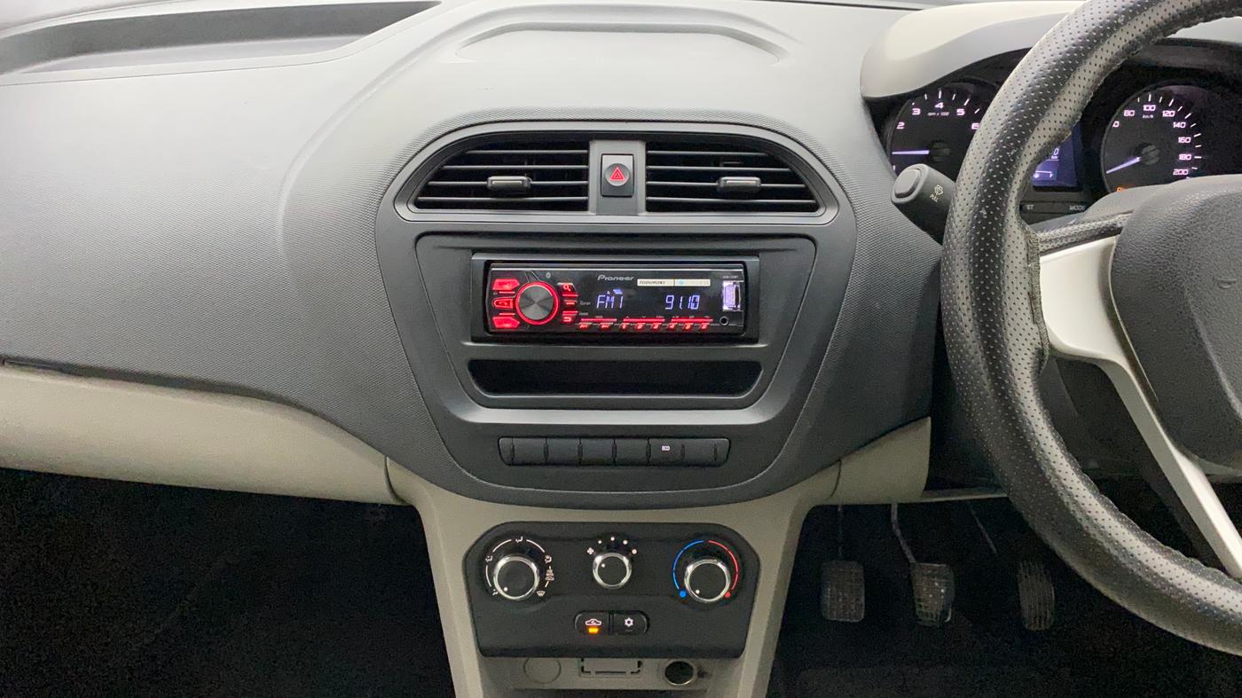 2017 Tata Tiago XE PETROL, Petrol, Manual, 71,260 km, Air Conditioner
