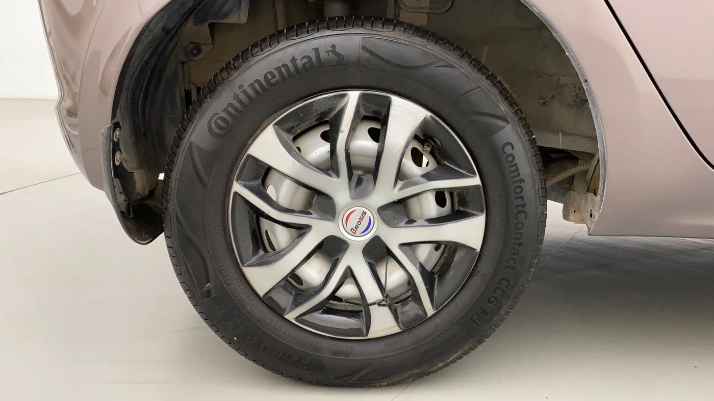 2017 Tata Tiago XE PETROL, Petrol, Manual, 71,260 km, Right Rear Wheel
