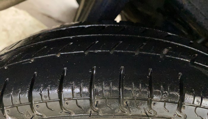 2015 Maruti Alto 800 LXI, Petrol, Manual, 6,945 km, Right Rear Tyre Tread