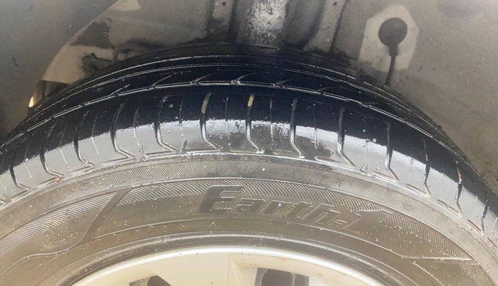 2015 Hyundai Elite i20 SPORTZ 1.2 (O), Petrol, Manual, 78,588 km, Right Rear Tyre Tread