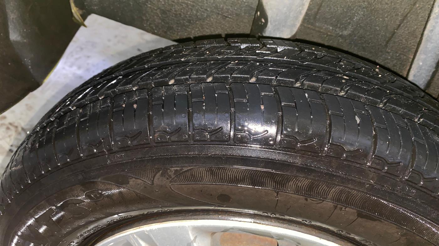 2016 Datsun Redi Go T (O), Petrol, Manual, 48,543 km, Right Rear Tyre Tread