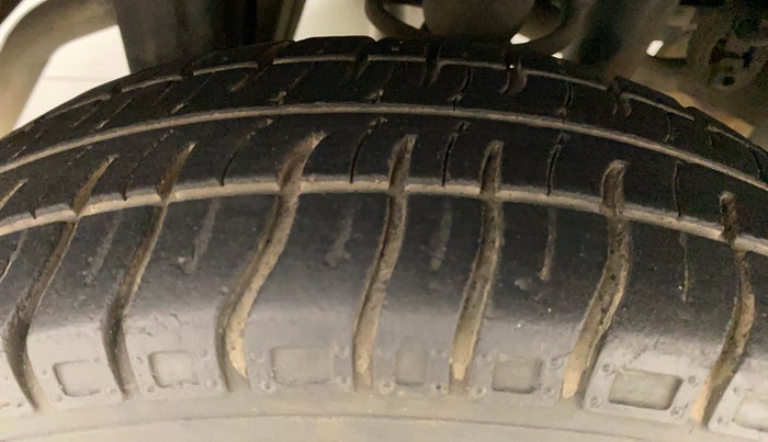 2014 Maruti Alto 800 LXI, Petrol, Manual, 31,007 km, Right Rear Tyre Tread