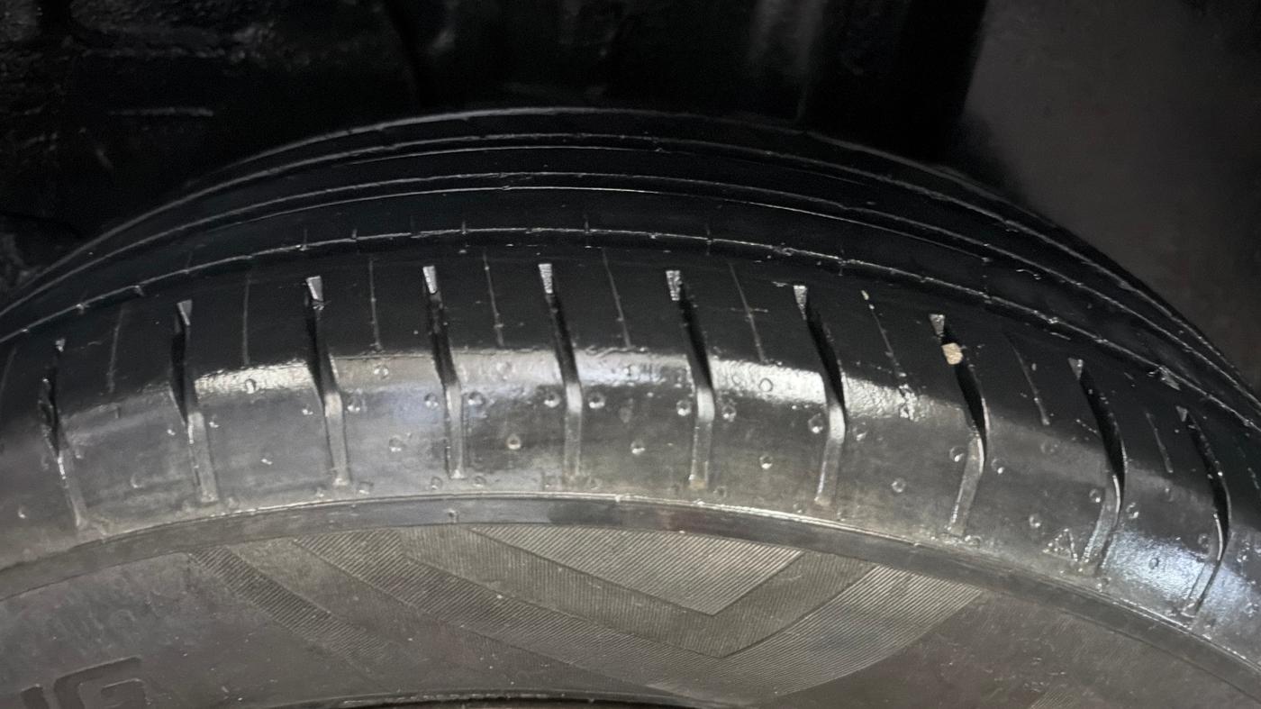 2023 Tata PUNCH PURE MT, Petrol, Manual, 27,447 km, Left Rear Tyre Tread