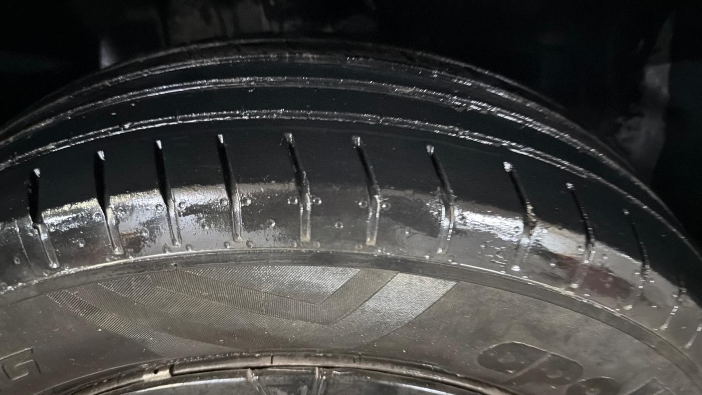 2023 Tata PUNCH PURE MT, Petrol, Manual, 27,447 km, Right Front Tyre Tread