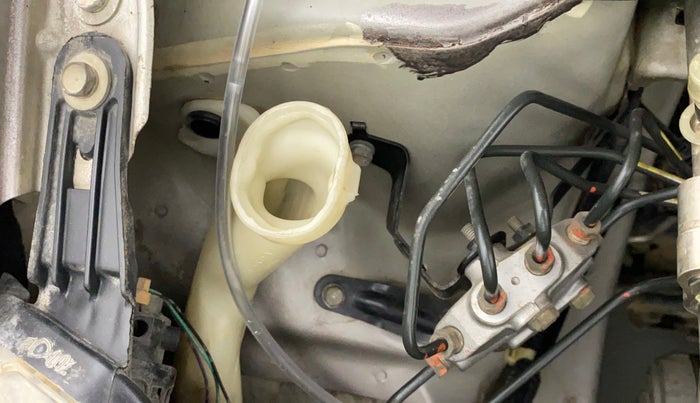 2012 Honda Brio S MT, Petrol, Manual, 26,569 km, Front windshield - Wiper bottle cap missing