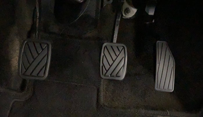 2022 Maruti New Wagon-R VXI CNG 1.0, CNG, Manual, 28,105 km, Pedals