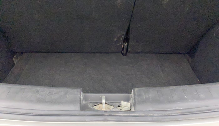 2016 Maruti Swift VDI ABS, Diesel, Manual, 95,412 km, Boot Inside