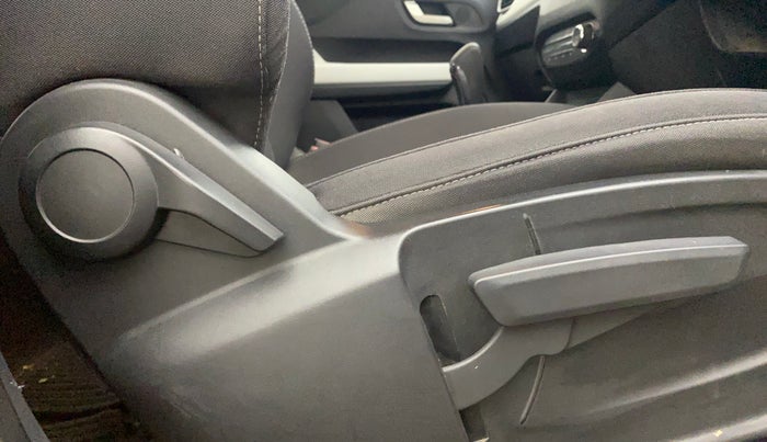 2023 Tata PUNCH CREATIVE  AMT, Petrol, Automatic, 21,477 km, Driver Side Adjustment Panel