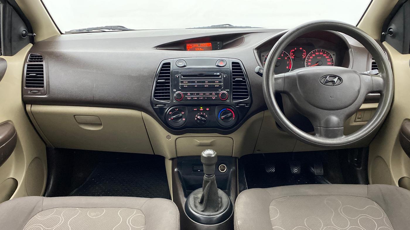2009 Hyundai i20 MAGNA 1.2 VTVT, Petrol, Manual, 83,421 km, Dashboard