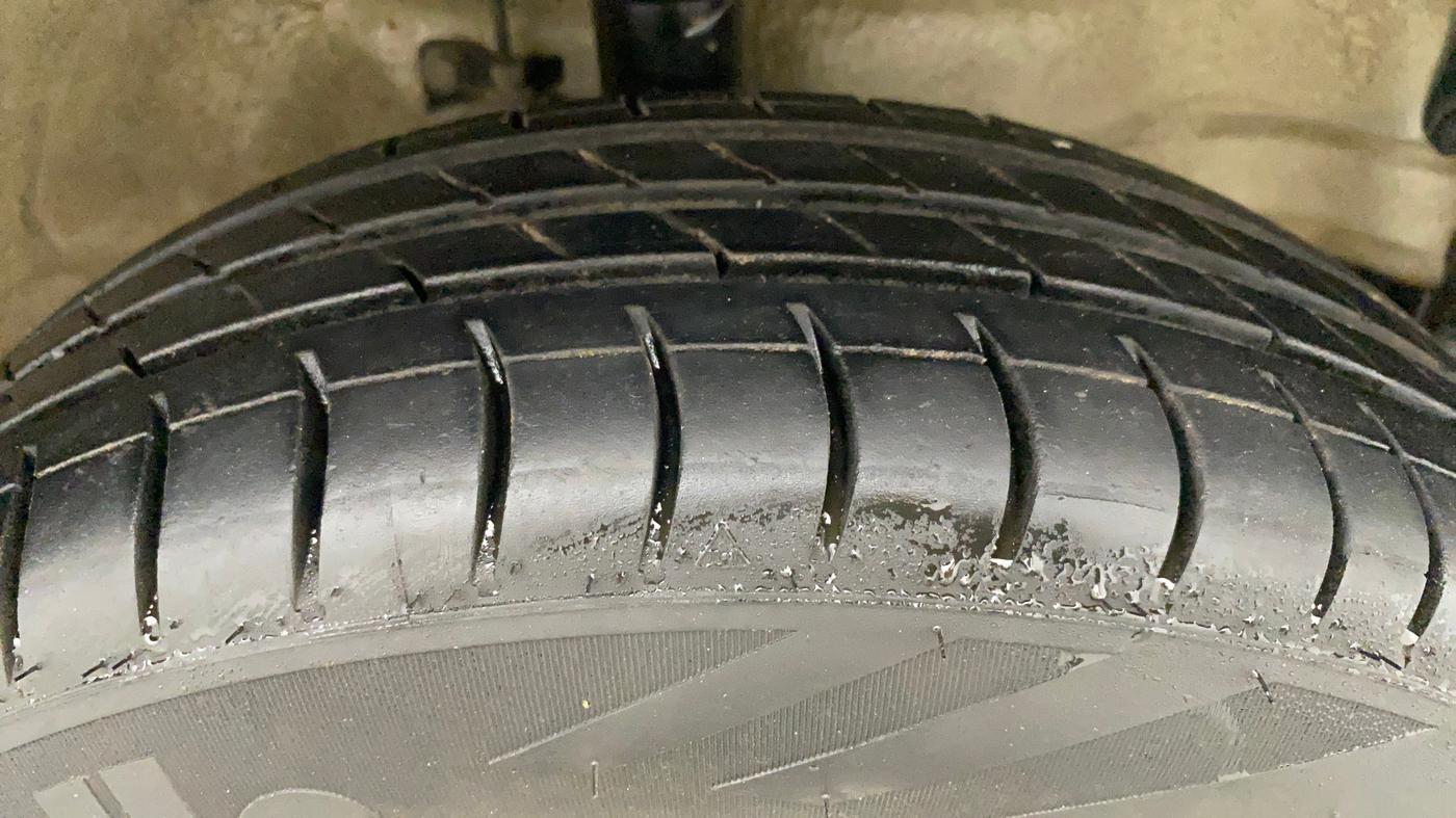 2018 Maruti Wagon R 1.0 LXI CNG, CNG, Manual, 99,782 km, Right Front Tyre Tread