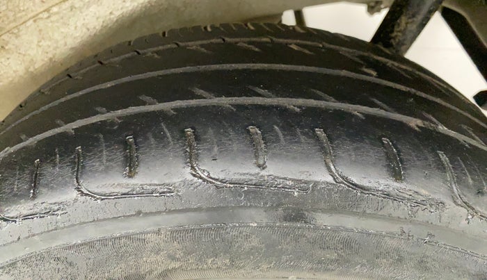 2018 Maruti Wagon R 1.0 LXI CNG, CNG, Manual, 99,782 km, Left Rear Tyre Tread
