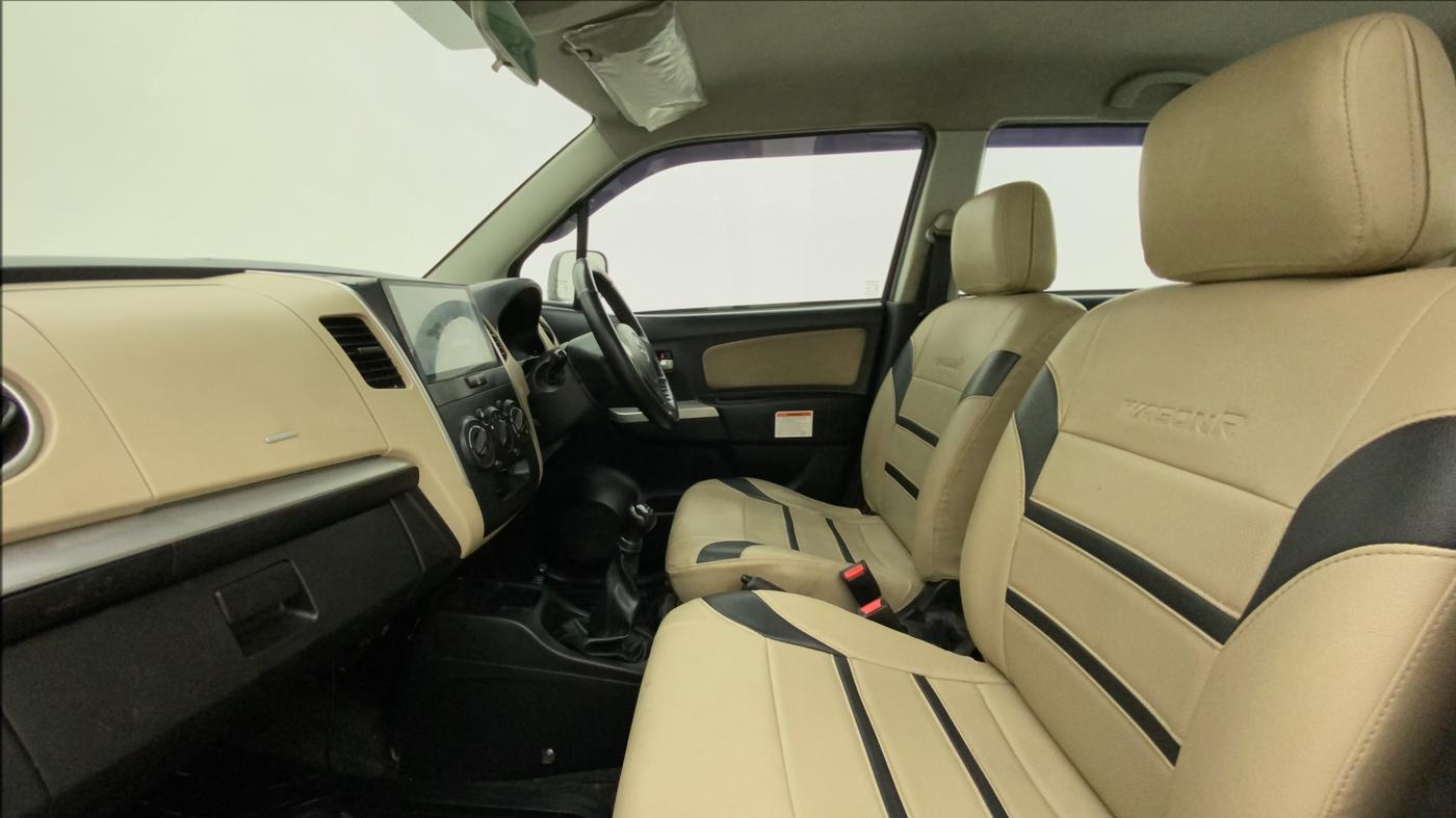 2018 Maruti Wagon R 1.0 LXI CNG, CNG, Manual, 99,782 km, Right Side Front Door Cabin