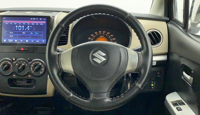 2018 Maruti Wagon R 1.0 LXI CNG, CNG, Manual, 99,782 km, Steering Wheel Close Up