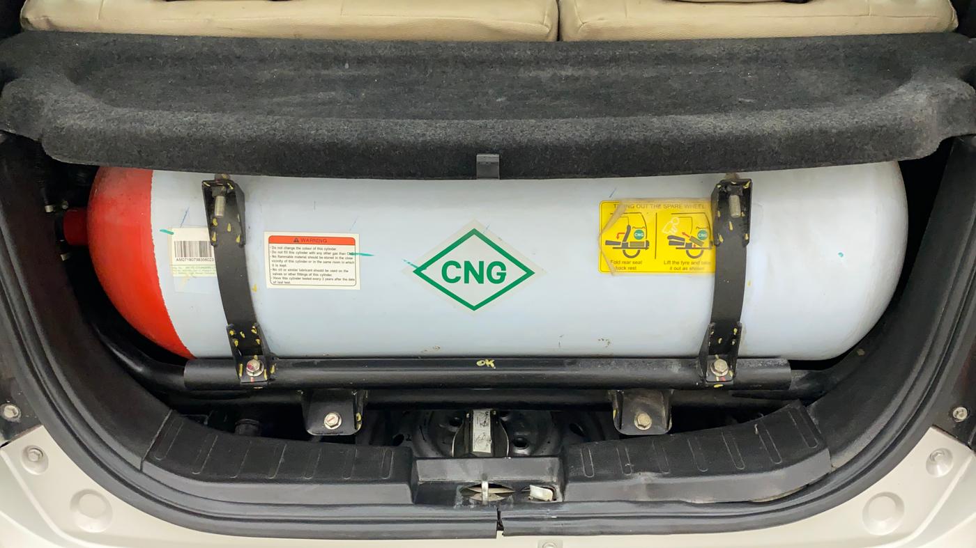 2018 Maruti Wagon R 1.0 LXI CNG, CNG, Manual, 99,782 km, Boot Inside