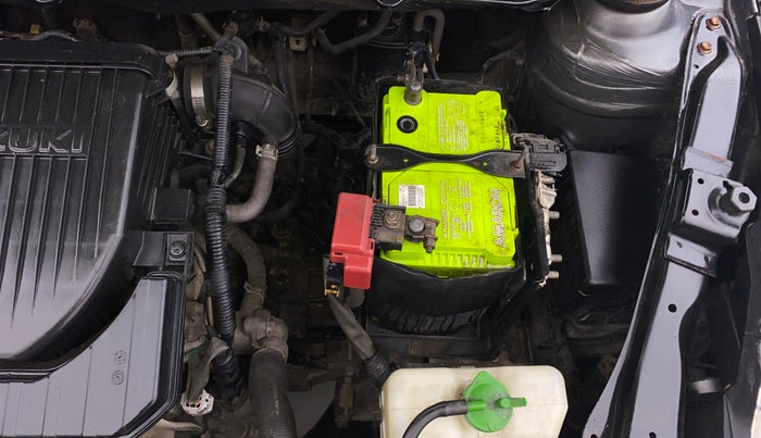 2013 Maruti Swift VXI, Petrol, Manual, 76,061 km, Engine View - Left